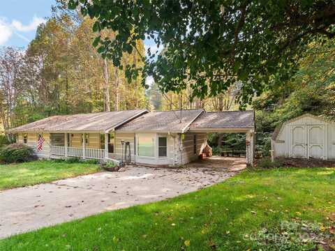 229 Medford Hannah Road, Waynesville, NC 28785