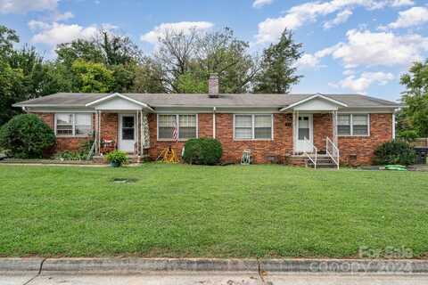 411 Lee Street, Statesville, NC 28677