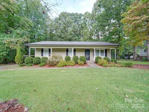 2203 Carter Drive, Albemarle, NC 28001