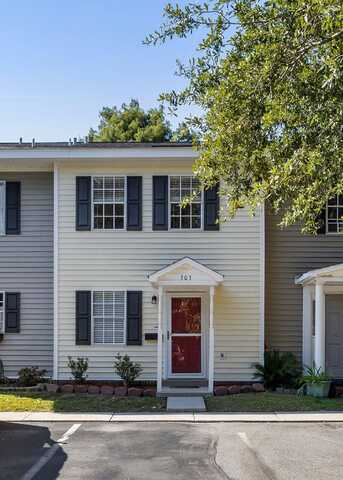 303 Lakeside Drive, Mount Pleasant, SC 29464