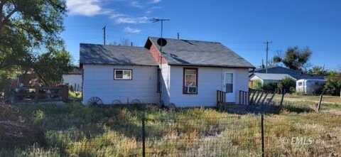 1104 Truscott St, Miles City, MT 59301