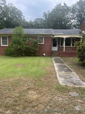 106 N NORTH THIRD Street, Maxton, NC 28364