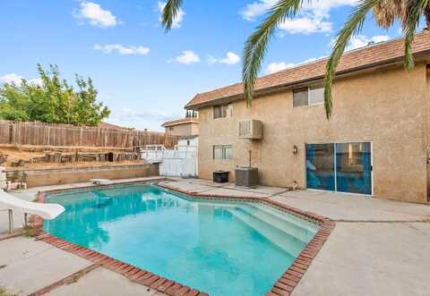 39002 Vananbev Way, Palmdale, CA 93551