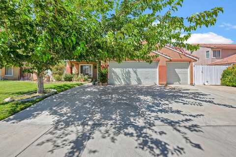 2825 W Newgrove Street, Lancaster, CA 93536