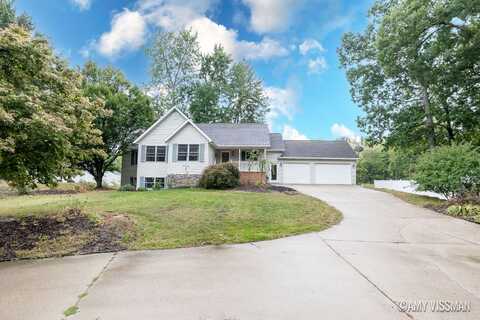 12807 Westwood Lane, Wayland, MI 49348