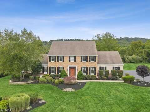 5 Creek Rd, Readington, NJ 08889