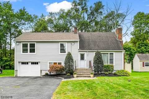 22 Windsor Rd, West Milford, NJ 07480