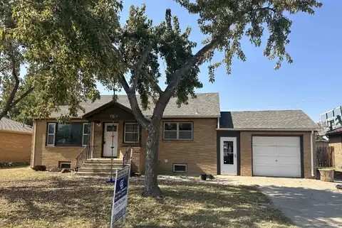 2215 Jackson, Great Bend, KS 67530