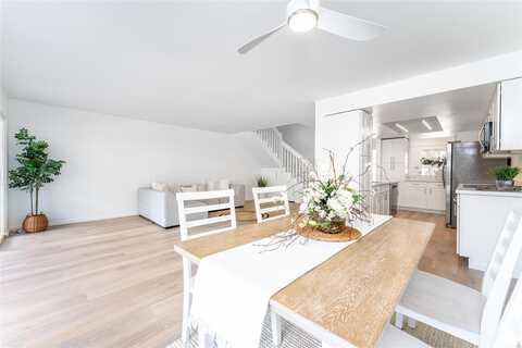 6216 Keokea Place, Honolulu, HI 96825