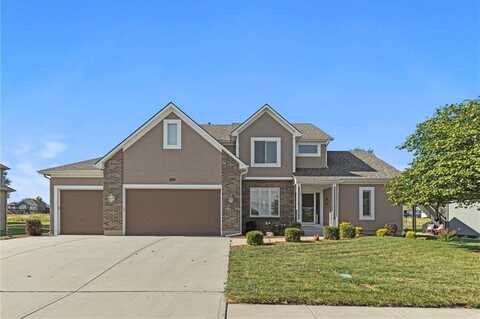 1404 Cross Creek Drive, Raymore, MO 64083