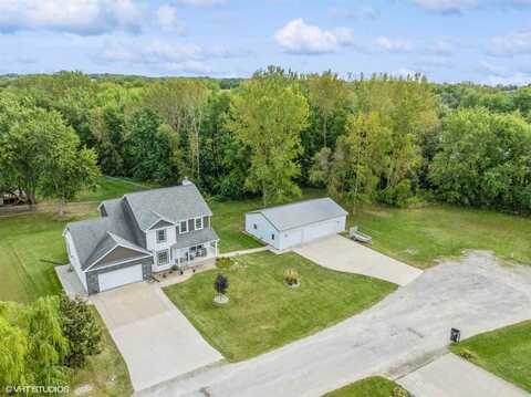 3050 Timber Creek Cir, Riverside, IA 52327