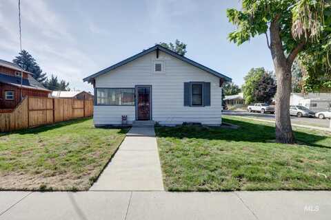 329 W Main St, Emmett, ID 83617