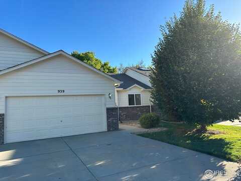 939 Parker Dr, Longmont, CO 80501