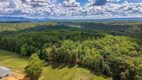 Deer Lodge Hwy, Deer Lodge, TN 37726