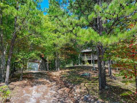 417 SMITHFIELD Rd, Tellico Plains, TN 37385