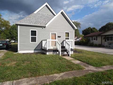 1103 S Madison Street, Gillespie, IL 62033
