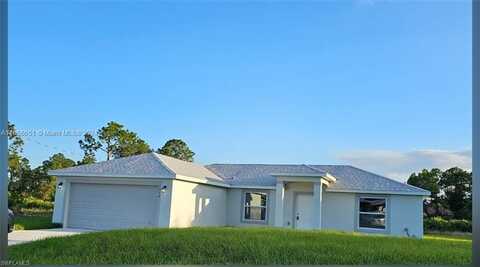 917 MARTHA AVE, Lehigh Acres, FL 33974