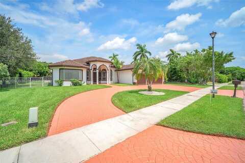 611 Ranch Rd, Weston, FL 33326