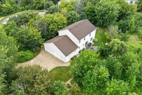 W206n16532 Marshland Dr, Jackson, WI 53037