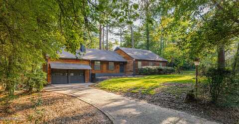 1112 Meadowbrook Road, Jackson, MS 39206