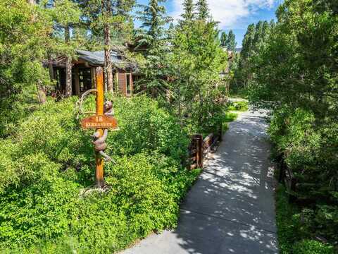 18 Alexander Ln, Mammoth Lakes, CA 93546