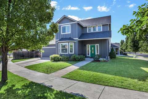 2324 NW Elm Avenue, Redmond, OR 97756