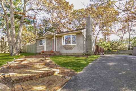 31 Kings Point Road, East Hampton, NY 11937