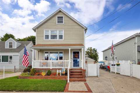 860 Court Road, Franklin Square, NY 11010