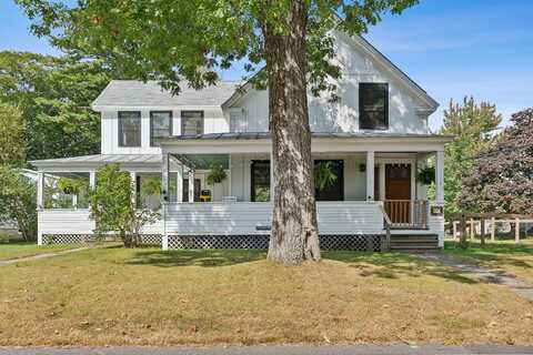 83 Jordan Avenue, Brunswick, ME 04011