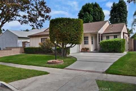 6832 Cantaloupe Avenue, Van Nuys, CA 91405