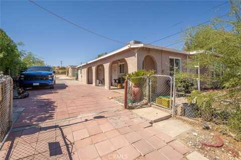 1460 Riverside Drive, Barstow, CA 92311