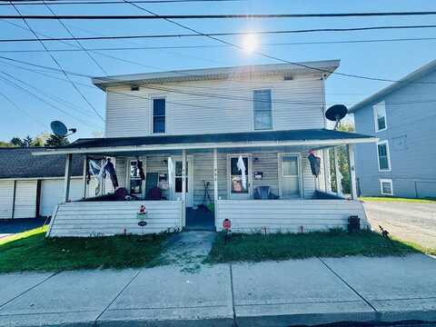 560/558 Canton St, Troy, PA 16947