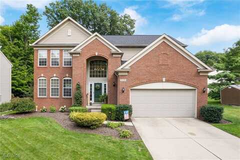 9129 Beechmont Court, Twinsburg, OH 44087