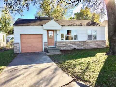 417 14th Avenue NW, Miami, OK 74354