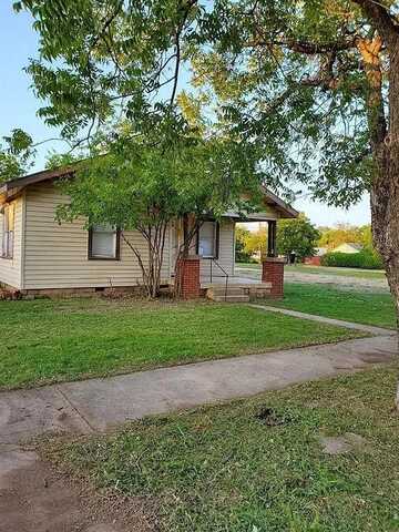 908 W LIVEOAK COLEMAN, Coleman, TX 76834