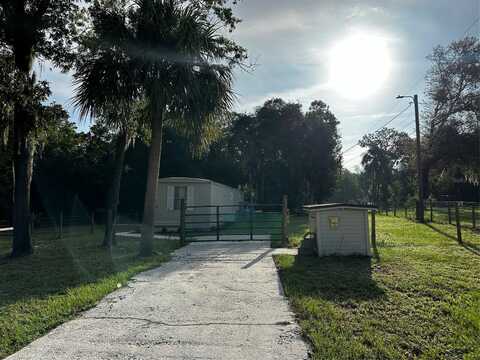 991 S SKYWAY AVENUE, HOMOSASSA, FL 34448