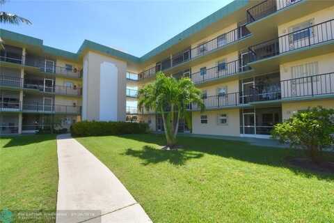 810 SE 7th St, Deerfield Beach, FL 33441