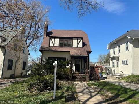 1926 Benjamin Street NE, Minneapolis, MN 55418