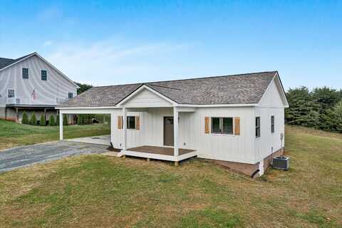 1055 Park Mountain TER, Huddleston, VA 24104