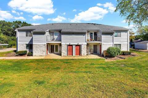 605 Whispering Pines Way, Fitchburg, WI 53713