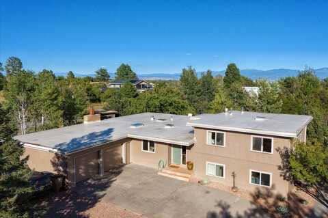 118 Laguna Street, Los Alamos, NM 87544