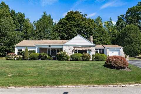 91 South Hill Drive, Cranston, RI 02920