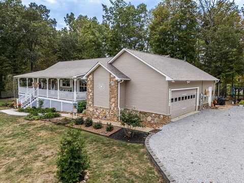 533 T Road, MONTEREY, TN 38574