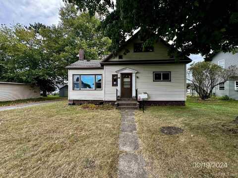 306 Stambaugh, Iron River, MI 49935