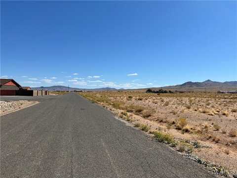 7412 E Fawn Drive, Kingman, AZ 86401