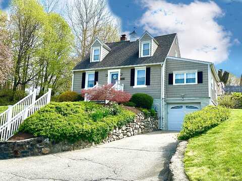 12 Grandview Boulevard, Derby, CT 06418