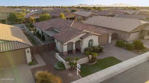 95 W HACKBERRY Avenue, San Tan Valley, AZ 85140