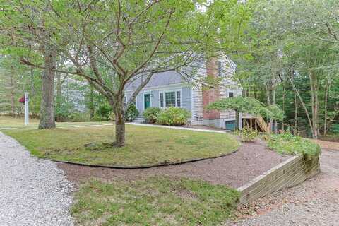 10 Checkerberry Lane, Forestdale, MA 02644