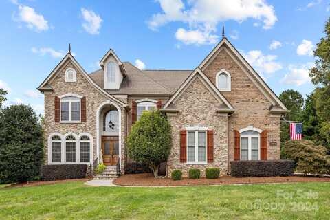 10418 Annie Oakley Lane, Charlotte, NC 28227