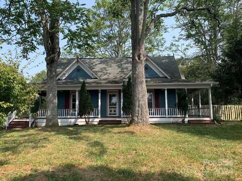 637 Jupiter Road, Weaverville, NC 28787